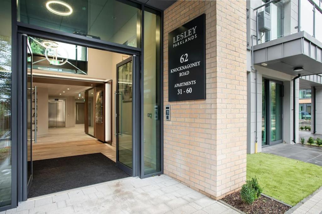 Stunning 2Br Next To The City Airport Bhd - Free Parking Belfast Exterior photo